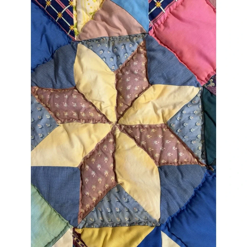 Vintage Handmade Patchwork Puffy Star Faded, Color Flaws, Twin Quilt 74